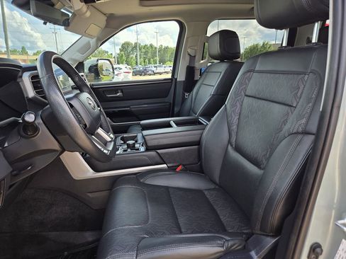 Used 2024 Toyota Tundra Limited AWD/4WD image 13