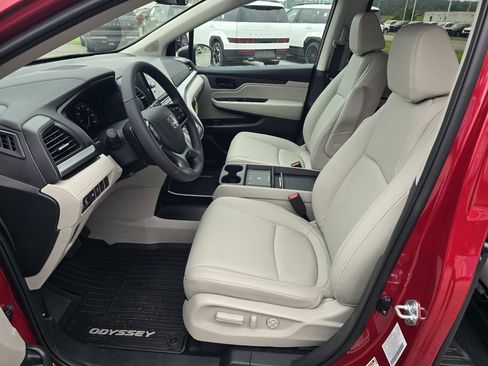New 2026 Honda Odyssey EX-L image 13