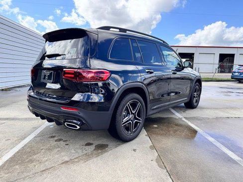Certified 2024 Mercedes-Benz GLB 250 4MATIC image 27
