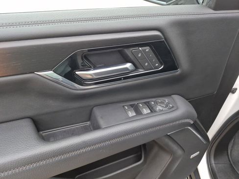 Certified 2025 GMC Yukon Denali w/ Denali Reserve Package image 15