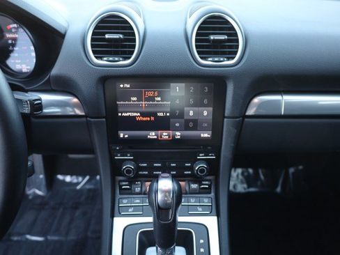 Used 2018 Porsche 718 Cayman RWD image 30
