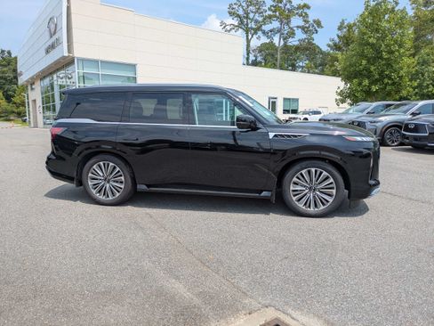Used 2026 INFINITI QX80 Luxe w/ Cargo Package AWD/4WD image 3