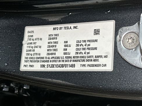 Used 2025 Tesla Model 3 Long Range RWD image 33