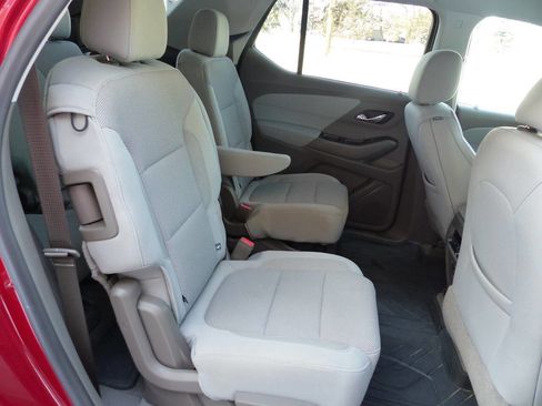 Used 2019 Chevrolet Traverse LT w/ LPO, Floor Liner Package image 43