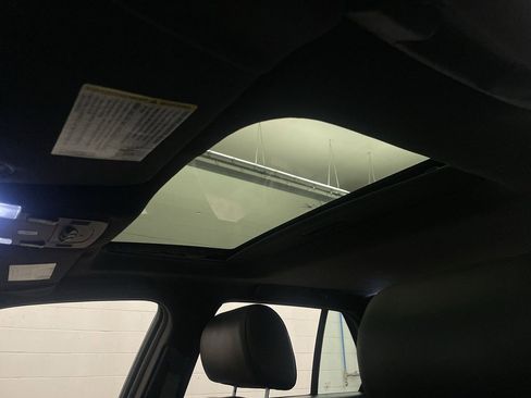 Used 2007 Cadillac DTS Performance image 11