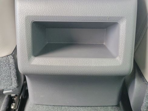 Used 2021 Toyota Camry SE image 23