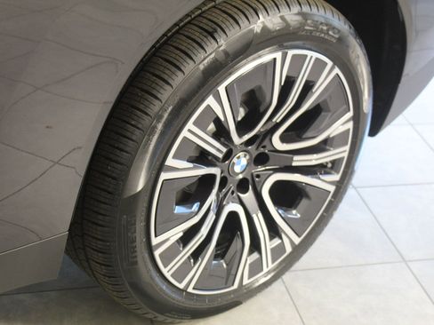 Used 2025 BMW X3 xDrive30i w/ Premium Package image 22