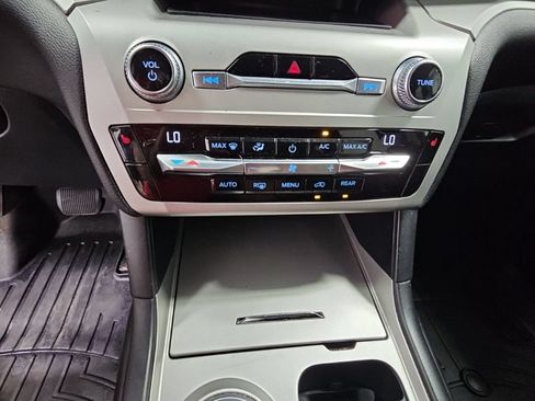 Used 2021 Ford Explorer XLT RWD image 20