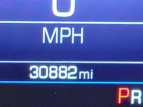 Used 2022 Chevrolet Equinox LT image 2