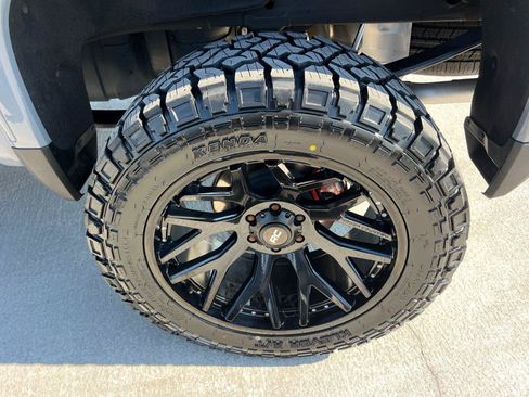 Used 2024 GMC Sierra 1500 Elevation AWD/4WD image 19