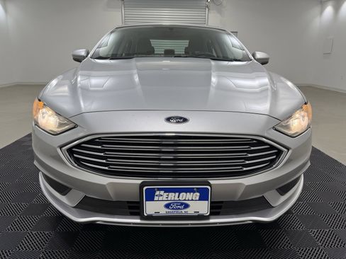 Used 2018 Ford Fusion S image 2