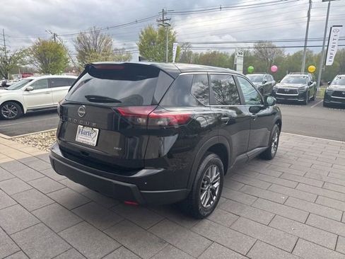 Used 2024 Nissan Rogue S AWD/4WD image 8