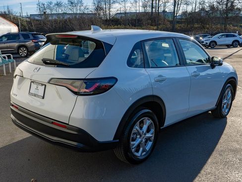 Used 2025 Honda HR-V LX image 14
