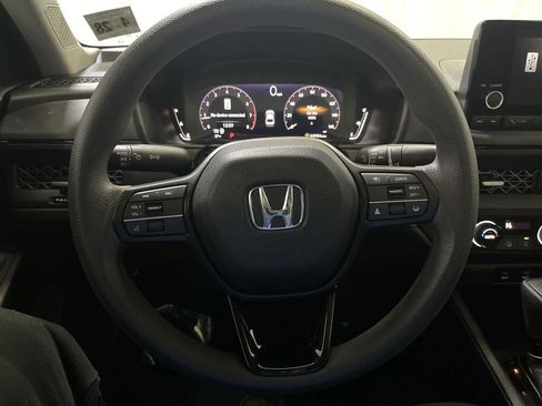 Certified 2023 Honda Accord EX image 14