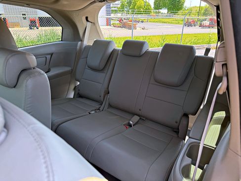 Used 2015 Honda Odyssey EX-L image 21