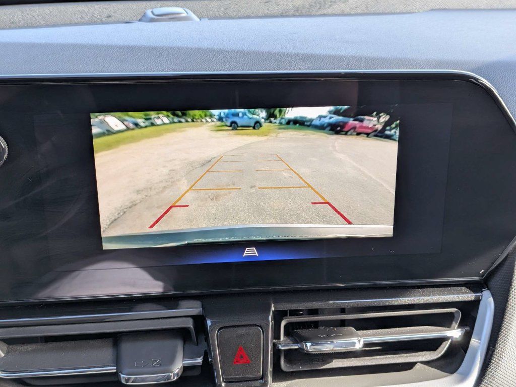 Used 2025 Chevrolet TrailBlazer LT FWD image 26