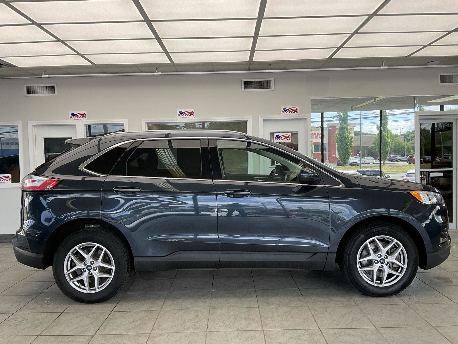 Used 2022 Ford Edge SEL w/ Convenience Package AWD/4WD image 4