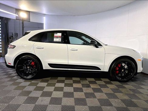 Certified 2022 Porsche Macan GTS AWD/4WD image 8