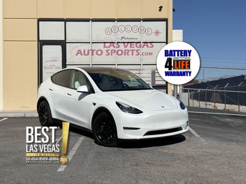 Used 2021 Tesla Model Y Long Range AWD/4WD image 1