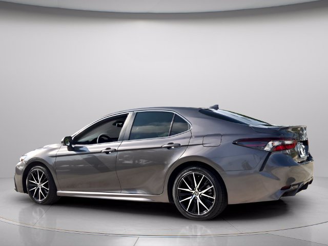 Used 2024 Toyota Camry SE w/ Convenience Package FWD image 7
