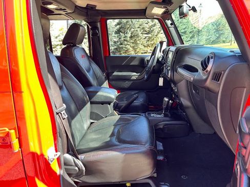 Used 2015 Jeep Wrangler Unlimited Sport w/ Quick Order Package 24S image 35