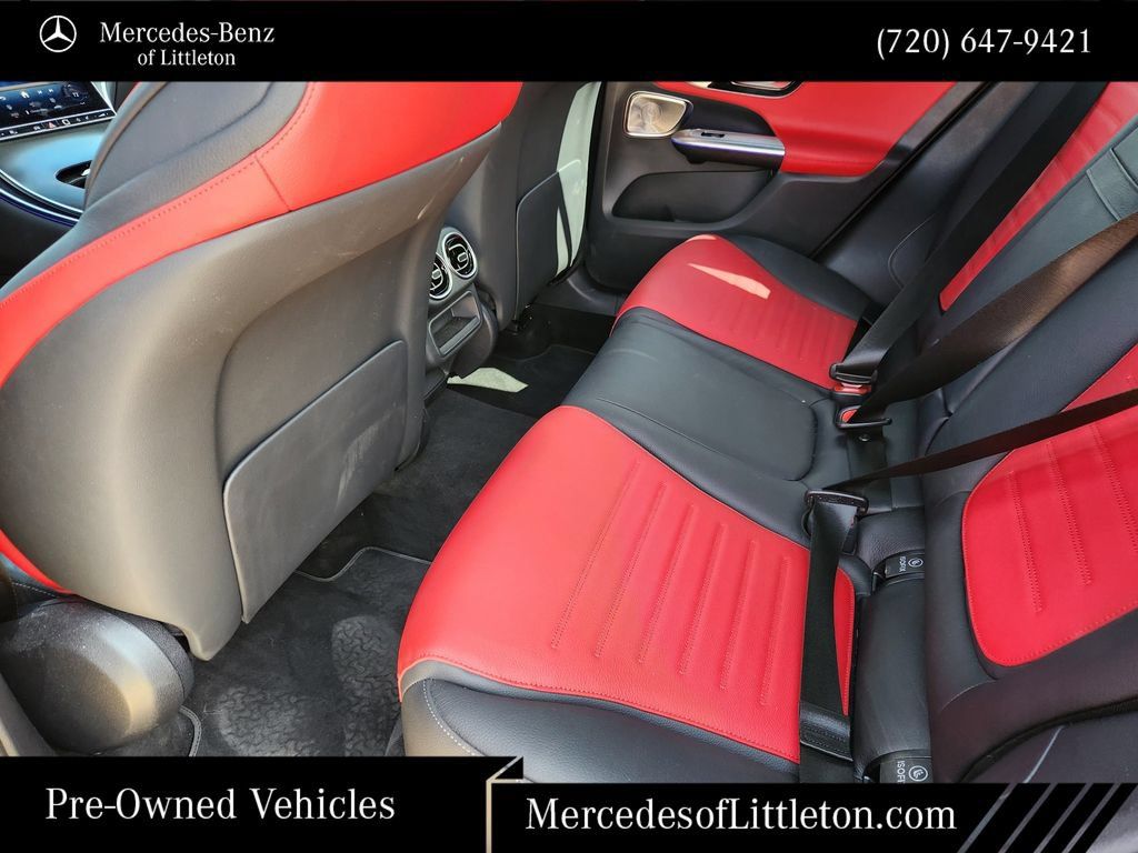 Used 2026 Mercedes-Benz GLC 300 4MATIC image 29