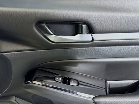 Used 2023 Nissan Altima 2.5 SV image 31