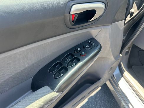 Used 2010 Honda Civic LX image 9