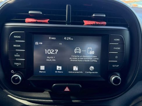 Used 2020 Kia Soul LX FWD image 18