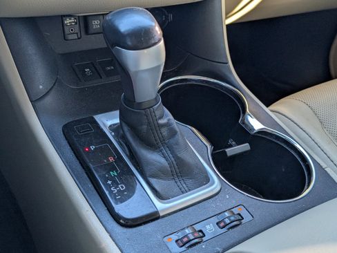 Used 2017 Toyota Highlander Limited Platinum image 17