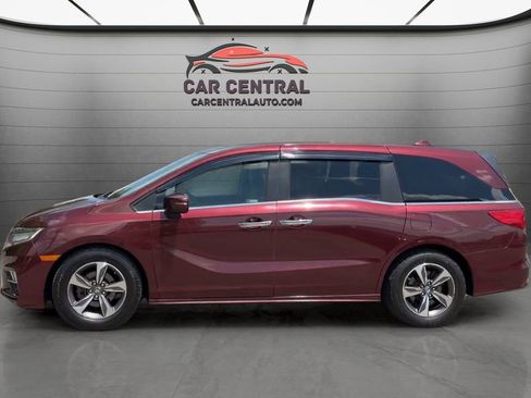Used 2019 Honda Odyssey Touring image 2