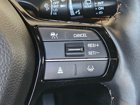 Certified 2025 Honda HR-V Sport image 27