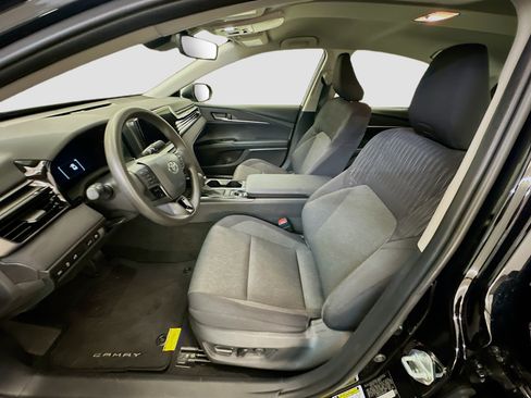 Used 2025 Toyota Camry LE w/ Convenience Package FWD image 13