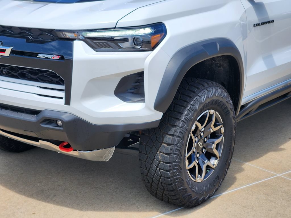New 2026 Chevrolet Colorado ZR2 w/ Technology Package AWD/4WD image 6