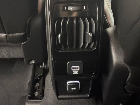 Used 2022 Jeep Compass Latitude AWD/4WD image 16