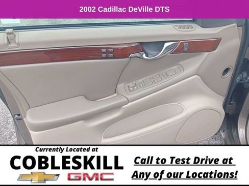 Used 2002 Cadillac De Ville DTS w/ Premium Equipment Pkg FWD image 15