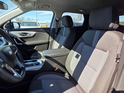 Used 2025 Chevrolet Blazer LT image 10