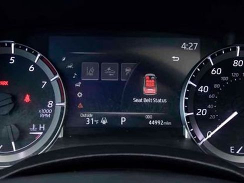 Certified 2023 Toyota Highlander XLE image 32