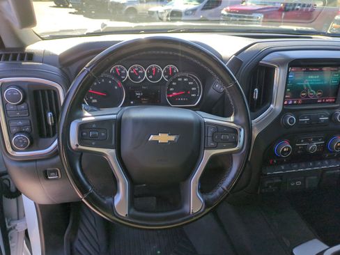 Used 2023 Chevrolet Silverado 2500 LT image 16