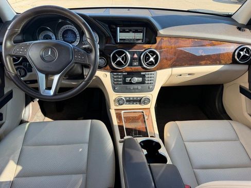Used 2015 Mercedes-Benz GLK 350 2WD image 11