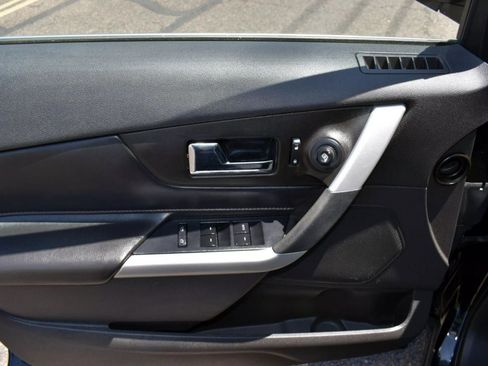 Used 2011 Ford Edge Limited w/ 302A Rapid Spec Order Code image 11