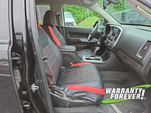 Used 2022 Chevrolet Colorado LT w/ LT Convenience Package AWD/4WD image 14