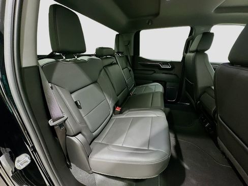 Used 2024 GMC Sierra 1500 SLT w/ X31 Off-Road Package AWD/4WD image 28