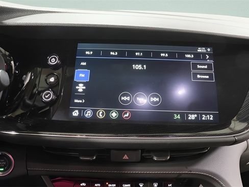 Used 2023 Buick Envision Preferred image 10