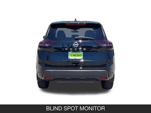 New 2026 Nissan Rogue S image 7