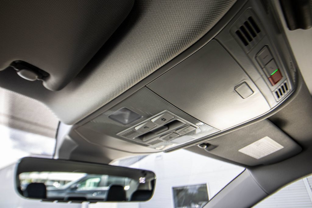 Certified 2026 Volkswagen Jetta SE FWD image 30