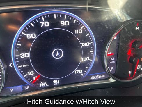 Used 2023 Chevrolet Traverse Premier w/ Redline Edition FWD image 17