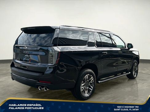 New 2026 Chevrolet Suburban Z71 w/ Comfort Package AWD/4WD image 6