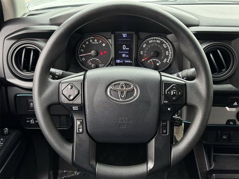 Used 2020 Toyota Tacoma SR image 11