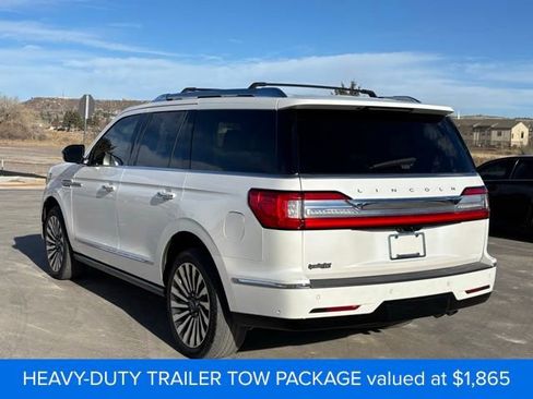 Used 2019 Lincoln Navigator Reserve image 3